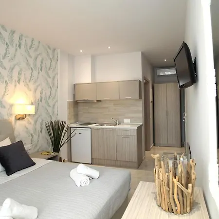 L G E Luxery Apartment Pefkochori