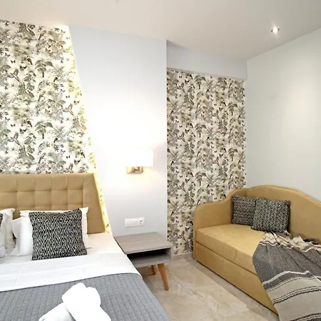 Apartment L G E Luxery Pefkochori