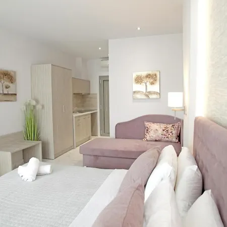 Apartment L G E Luxery