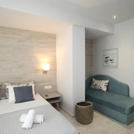 L G E Luxery Apartment Pefkochori