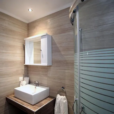 Apartment L G E Luxery *