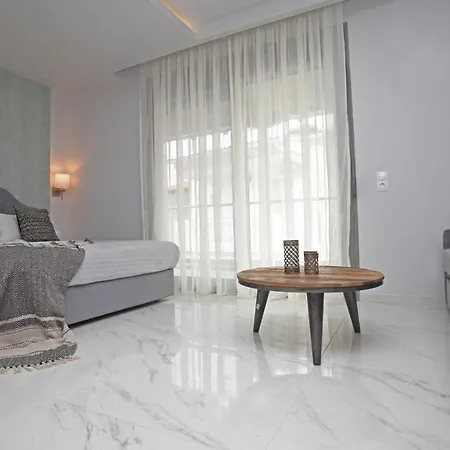 L G E Luxery Apartment